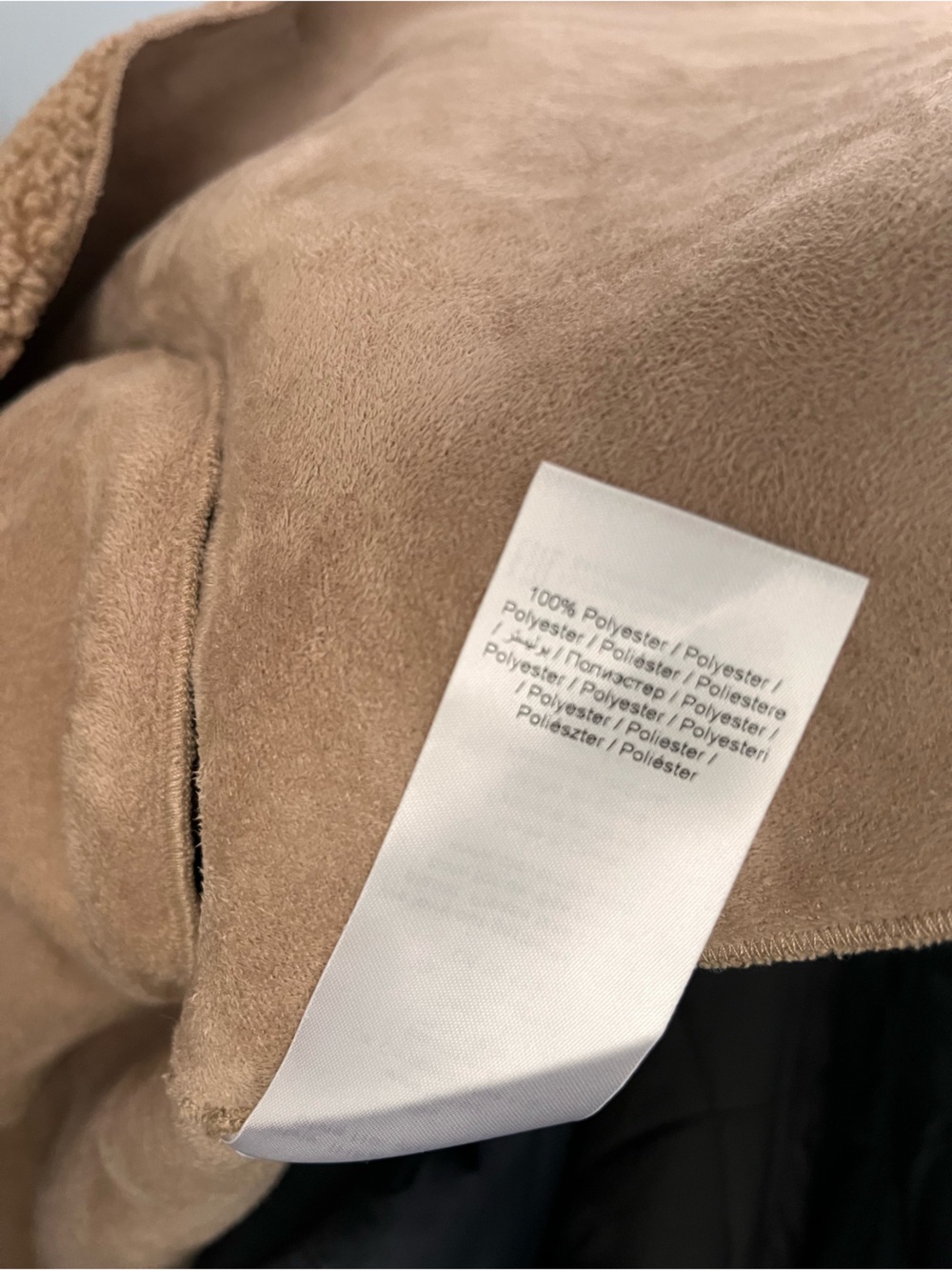 ICHI Women's Tan Faux Shearling Jacket
Size M
Excellent condition - Picture 16 of 16